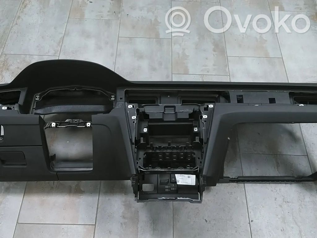 Volkswagen PASSAT B8 Panel de instrumentos 