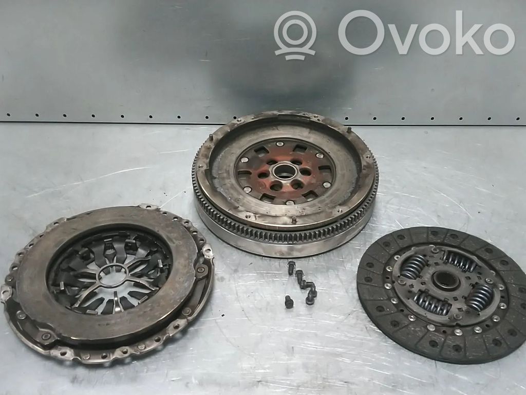 Audi A3 8Y Koło zamachowe 