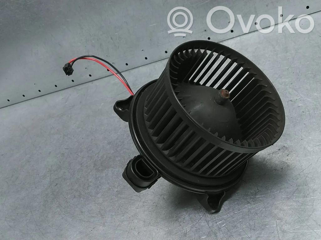 Mercedes-Benz CLA C118 X118 Motor aerotermă/rezistor ventilator 