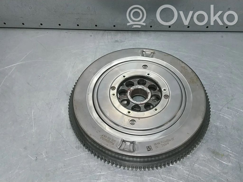 Volano   9454556,21209454556,8690203