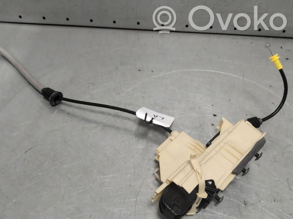 Volvo XC40 Încuietoare ușă spate 