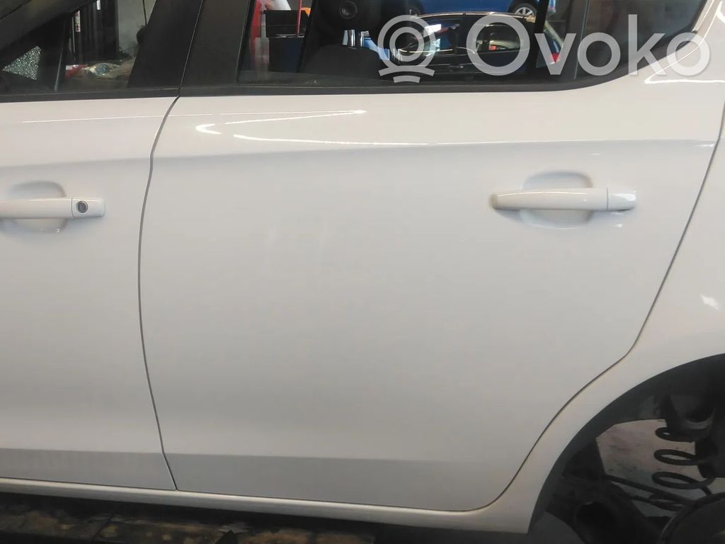 Opel Corsa E Galinės durys 