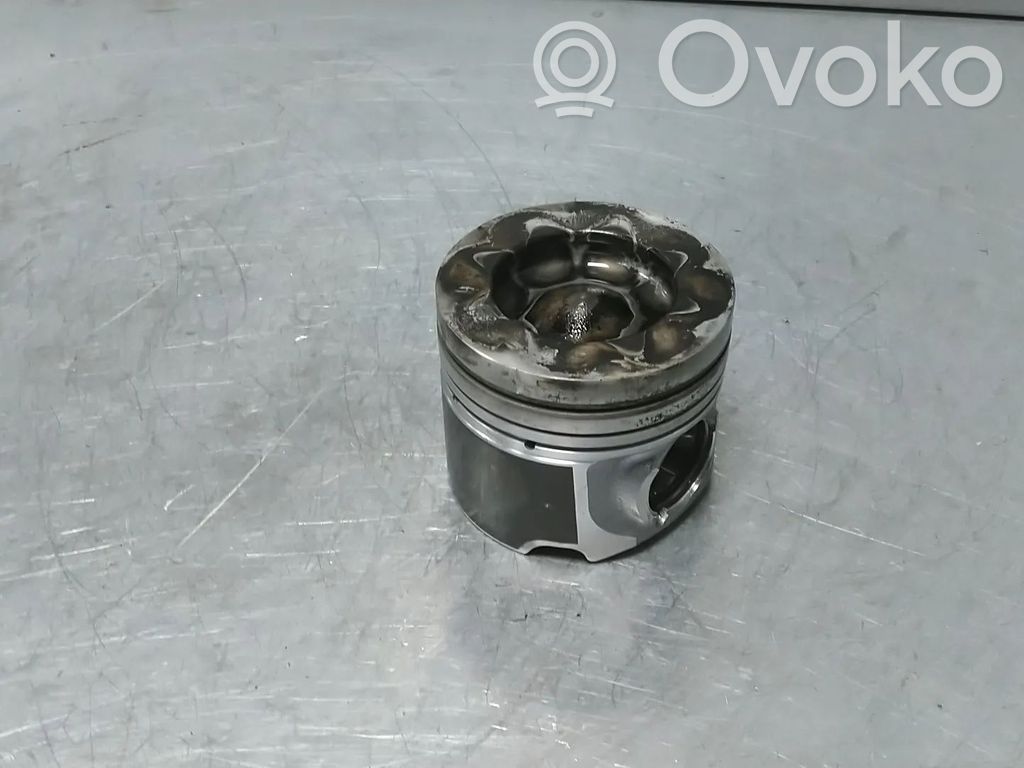 Audi Q7 4M Piston 