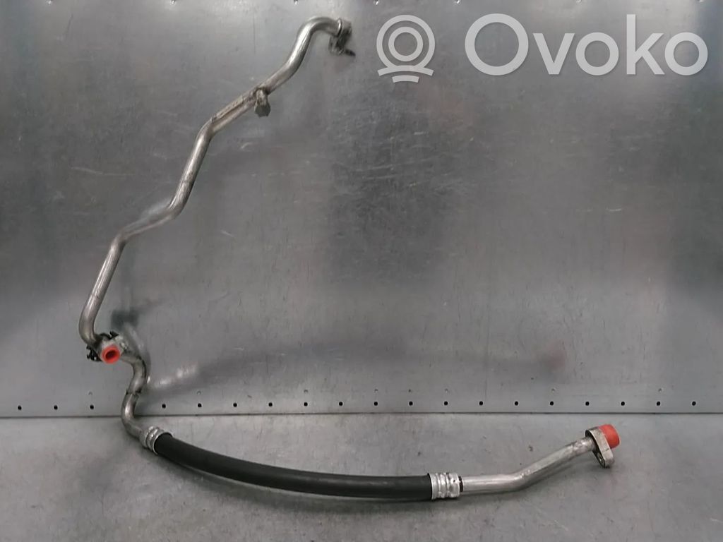 Ilmastointilaitteen putki (A/C)   7T1816743F