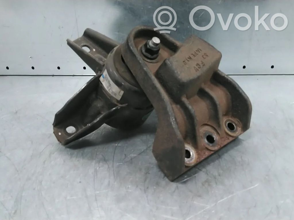 Hyundai i10 Engine mount bracket