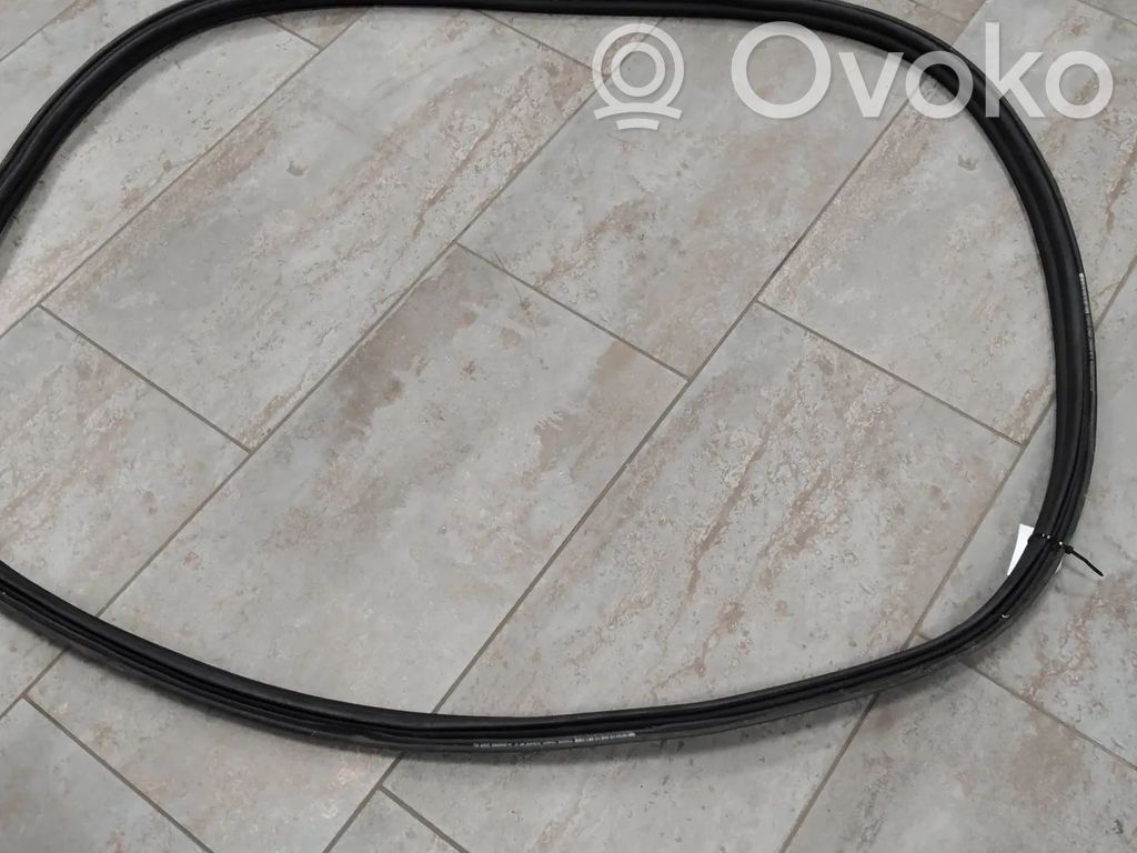 Opel Astra L Guarnizione in gomma del bagagliaio (carrozzeria) 