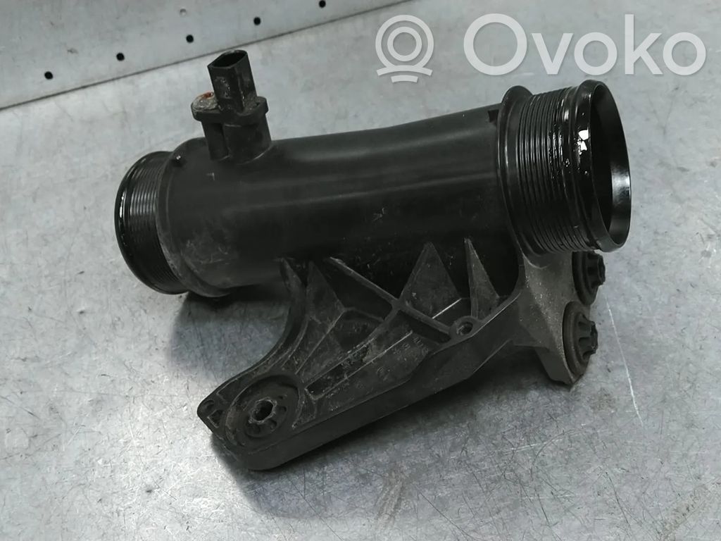 Audi A6 S6 C8 4K Manguera/tubo de admisión turbo del aire