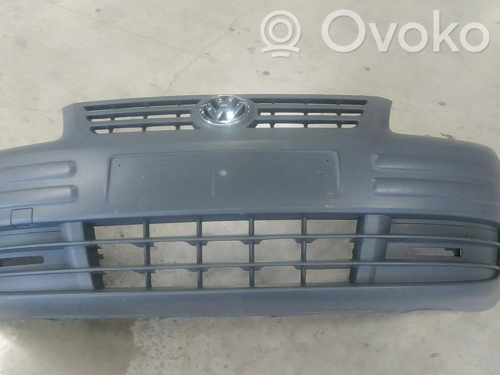 Volkswagen Caddy Zderzak przedni