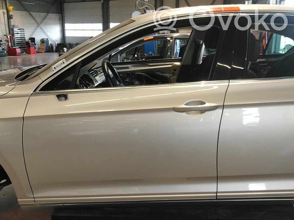 Volkswagen PASSAT B8 Durvis 