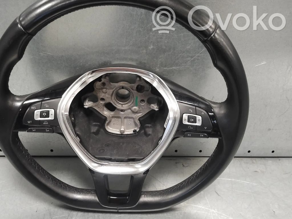 Volkswagen PASSAT B8 Ohjauspyörä 