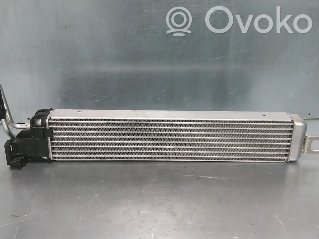 BMW XM Chłodnica oleju