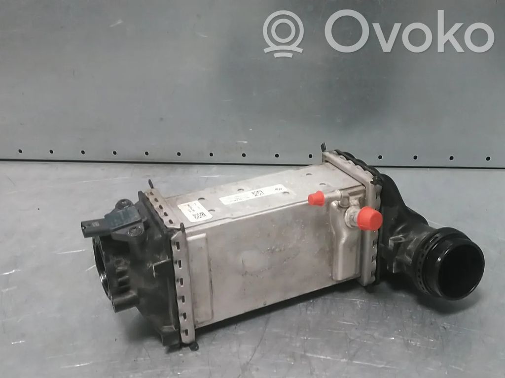 Volkswagen Taigo Interkūlerio radiatorius 