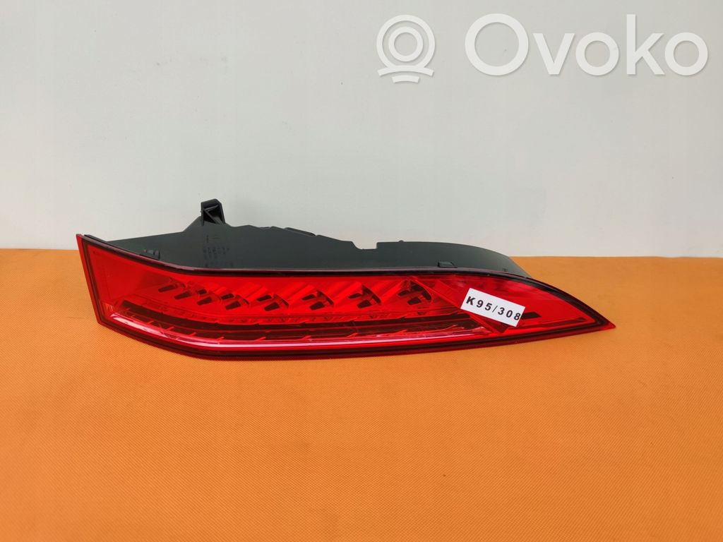 Takavalot   HK8313404