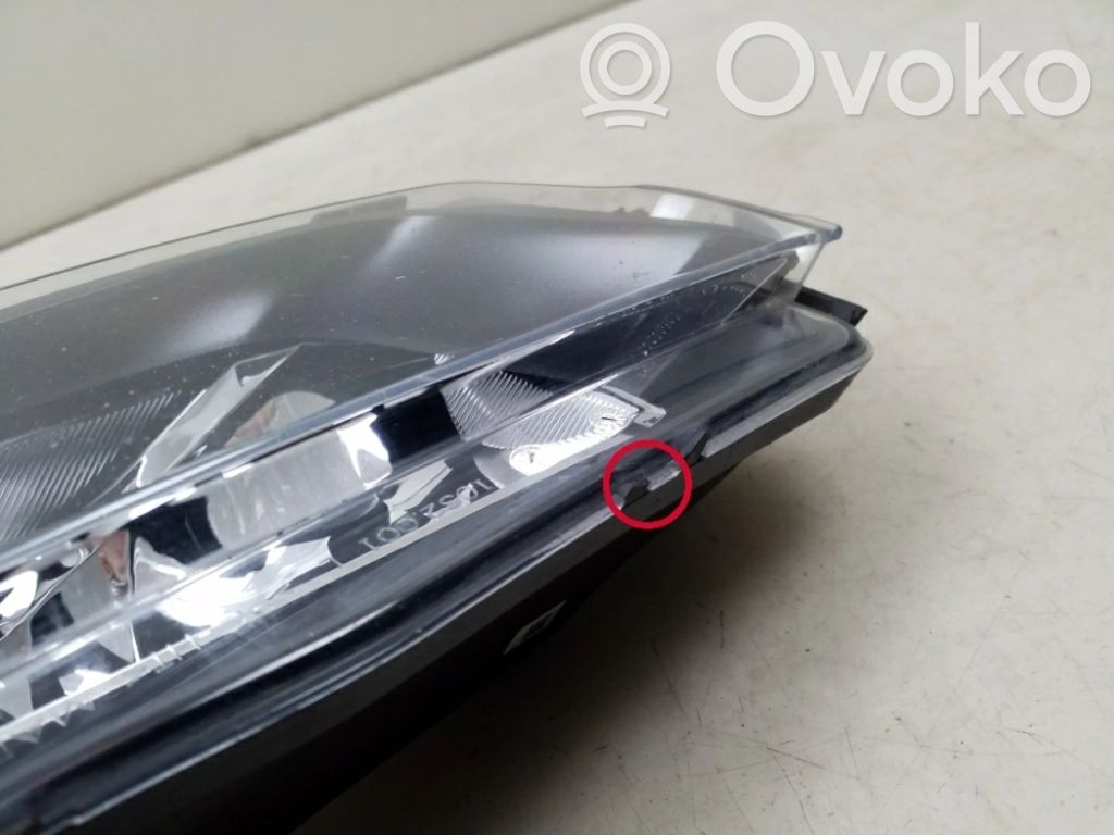 Volkswagen Caddy Feu antibrouillard avant 