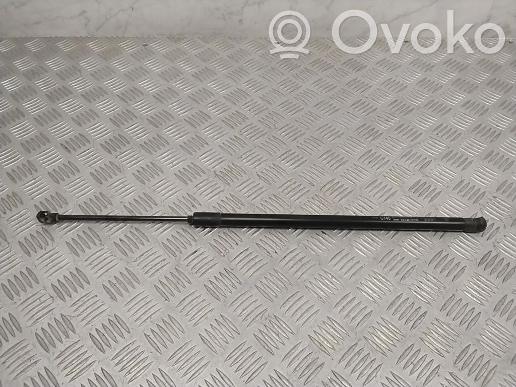 Amortyzator / Siłownik tylnej klapy bagażnika   95047795