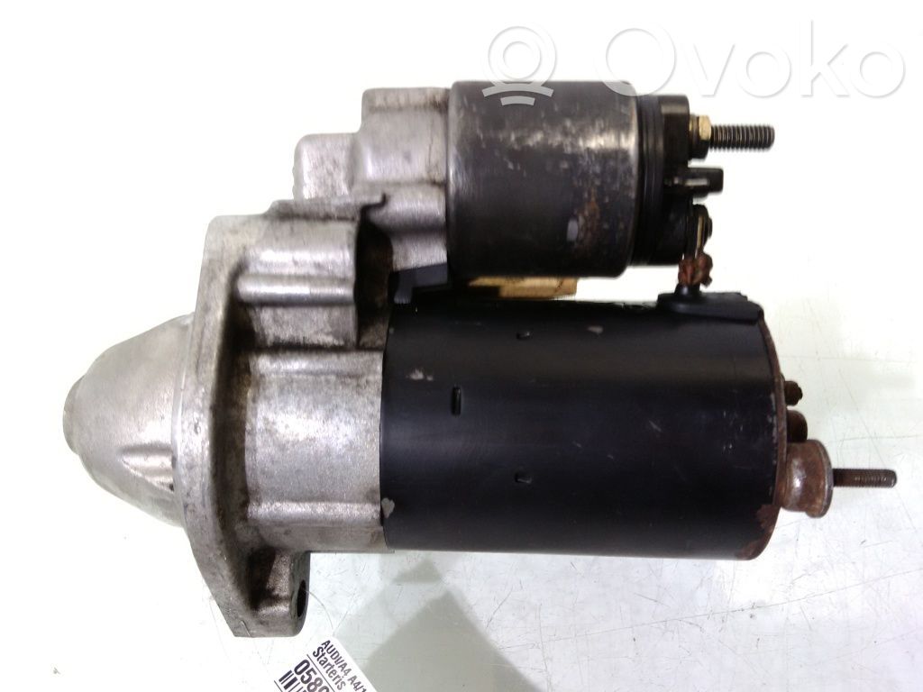 Audi A4 S4 B5 8D Starteris 