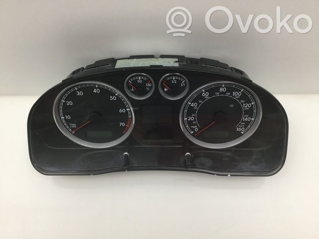 Volkswagen PASSAT B5 Speedometer (instrument cluster) 