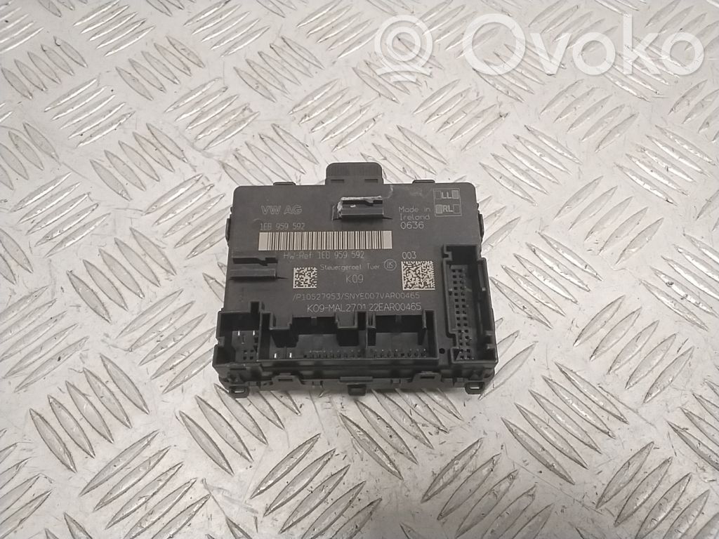 Skoda Enyaq iV Door control unit/module 