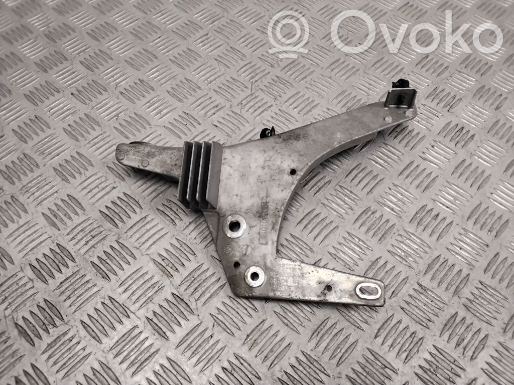 Battery bracket   32263393