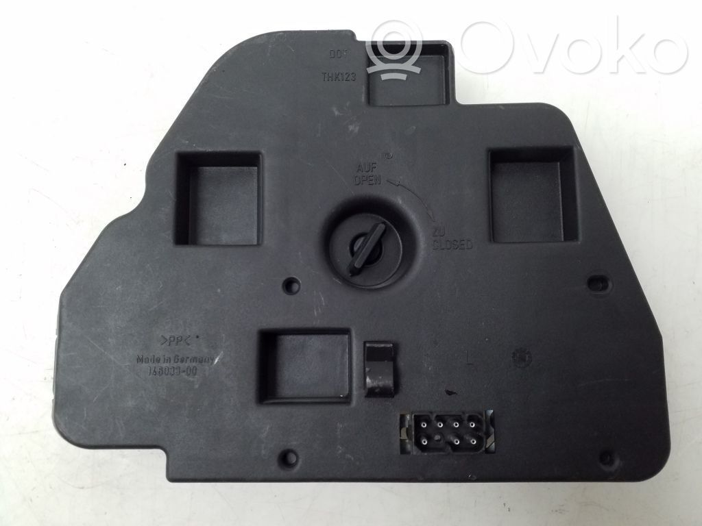 BMW 5 E39 Tail light bulb cover holder 