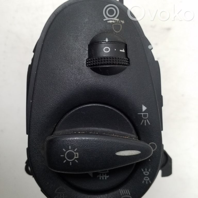Ford Focus Light switch 