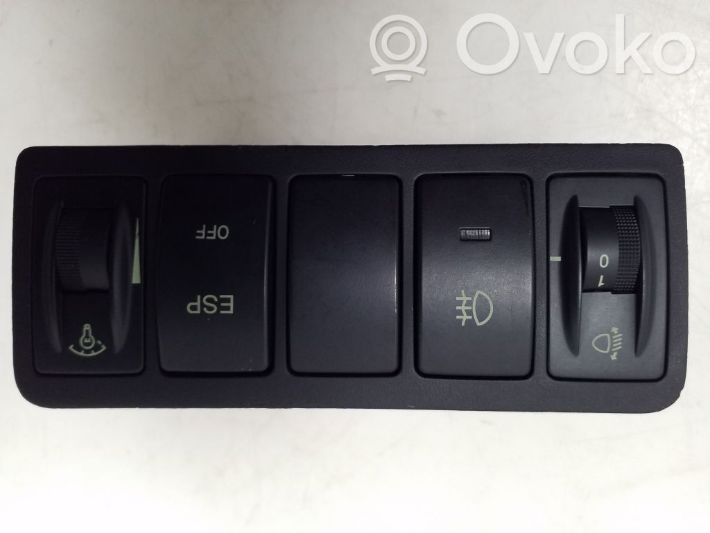 Hyundai Sonata Wiper turn signal indicator stalk/switch 
