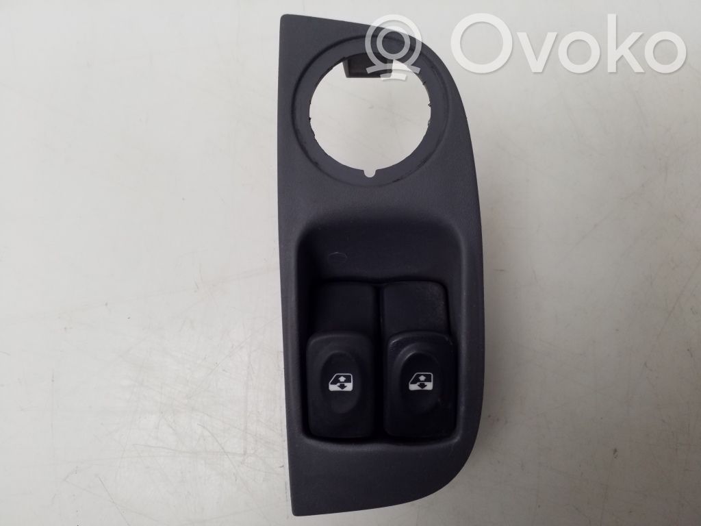 Renault Megane I Electric window control switch 