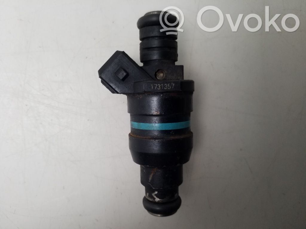 BMW 3 E36 Fuel injector 