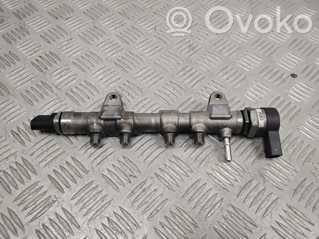 BMW 2 F45 Fuel main line pipe 