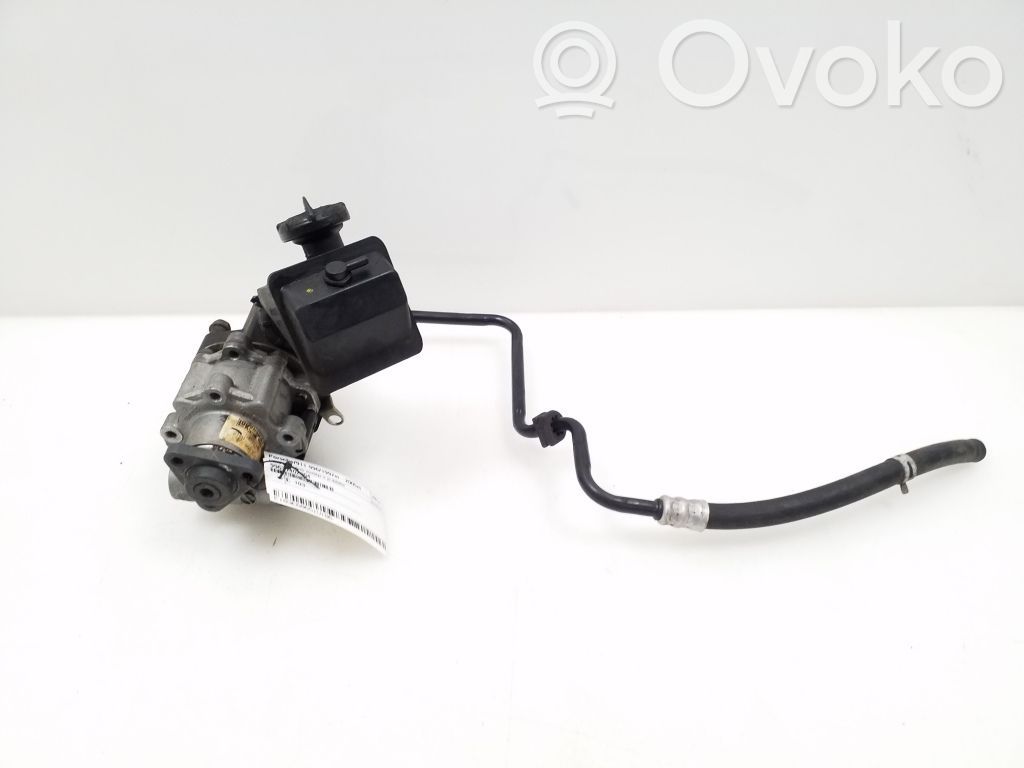 Porsche 911 996 Ohjaustehostimen pumppu 
