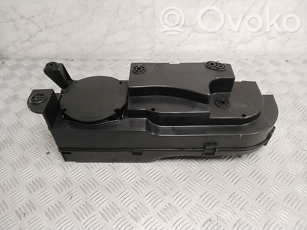 MG Marvel R Altavoz de la puerta delantera 