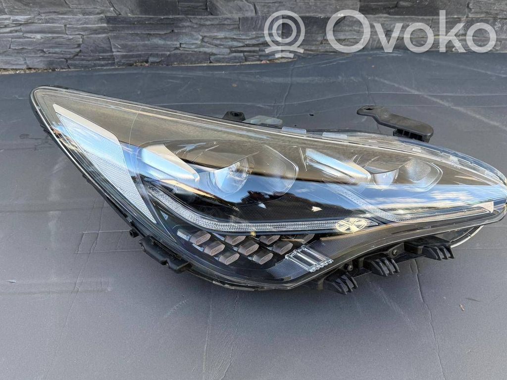 KIA Stinger Phare frontale 