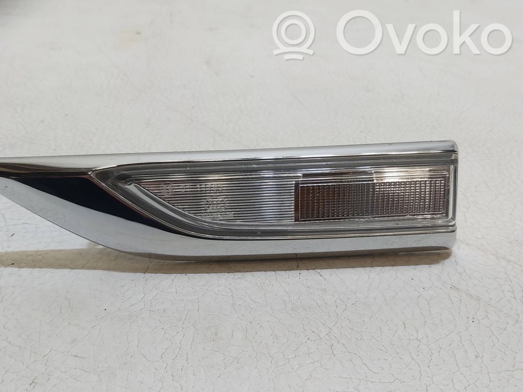 Seitenblinker   7E0949101E
