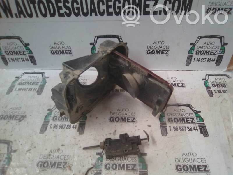 Bușon umplere rezervor combustibil   8200012904