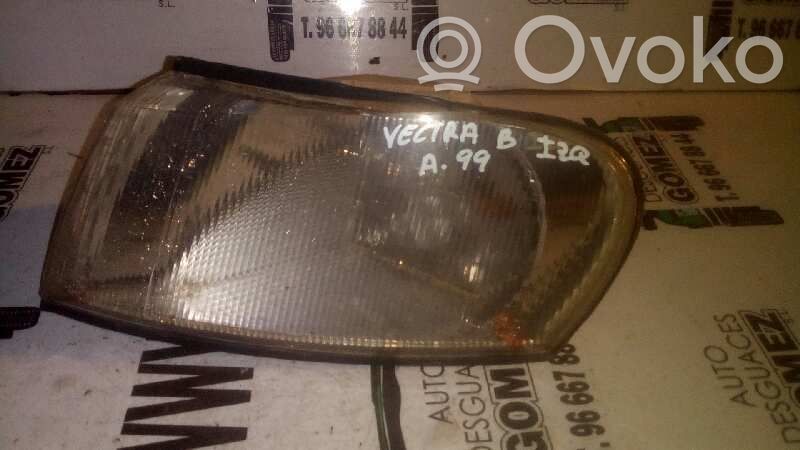 Opel Vectra B Phare frontale 