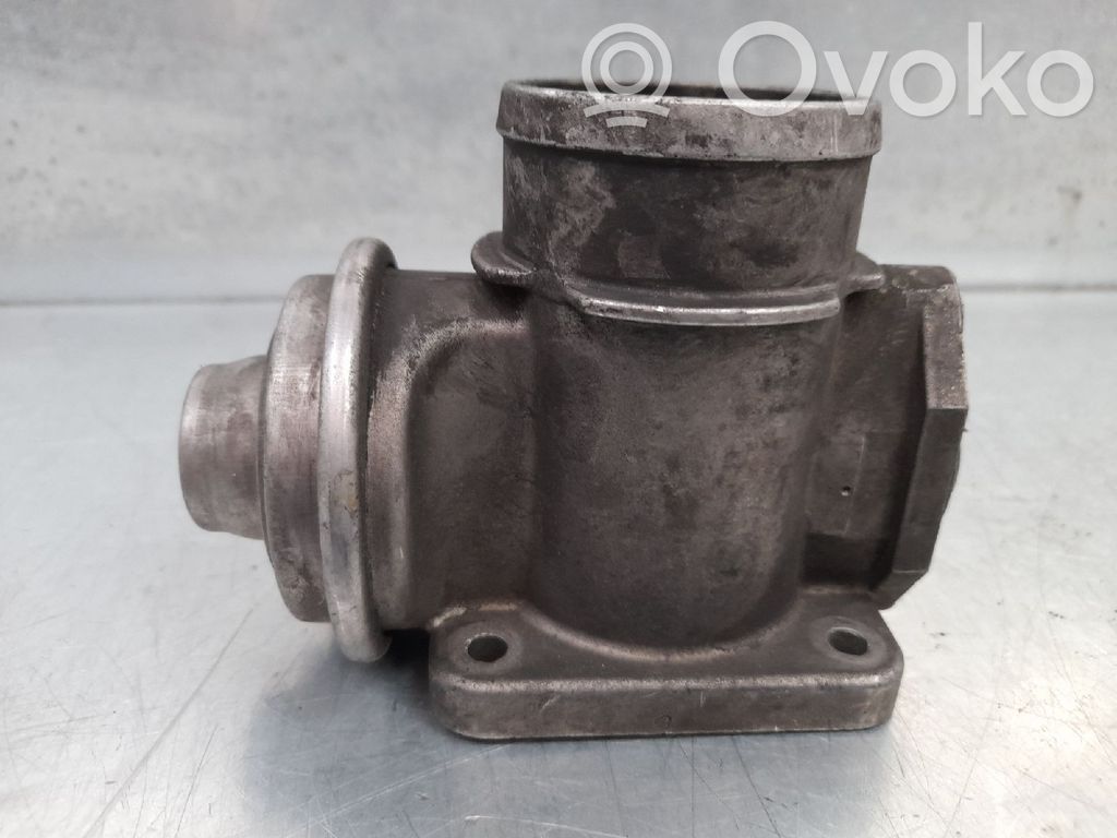 BMW 5 E39 Soupape vanne EGR