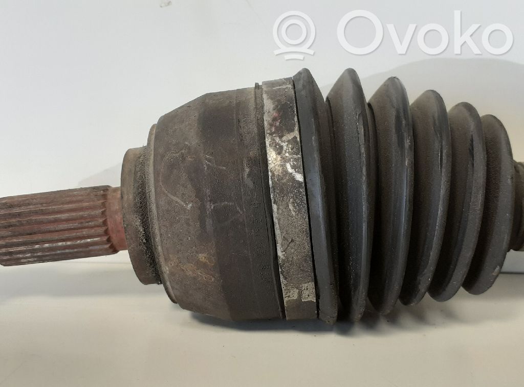 Etuvetoakseli   8200379236
