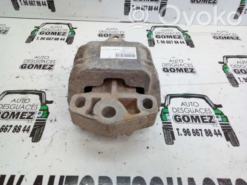 Seat Alhambra (Mk1) Engine mount bracket 