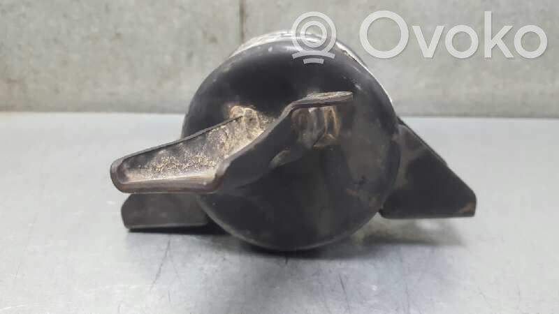 Daewoo Kalos Engine mount bracket 