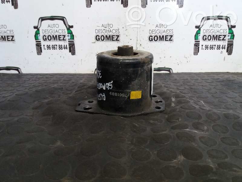 Alfa Romeo 145 - 146 Engine mount bracket 