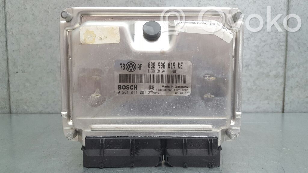 Unidad de control/módulo del motor   038906019KE