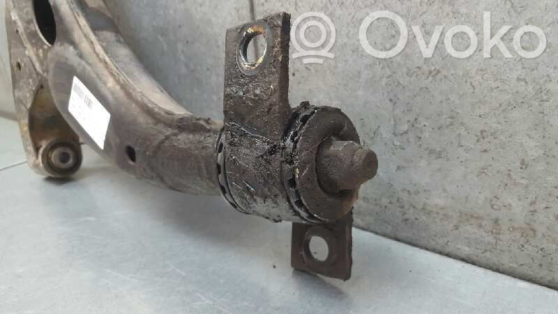 Subaru Legacy Querlenker Achsschenkel vorne 