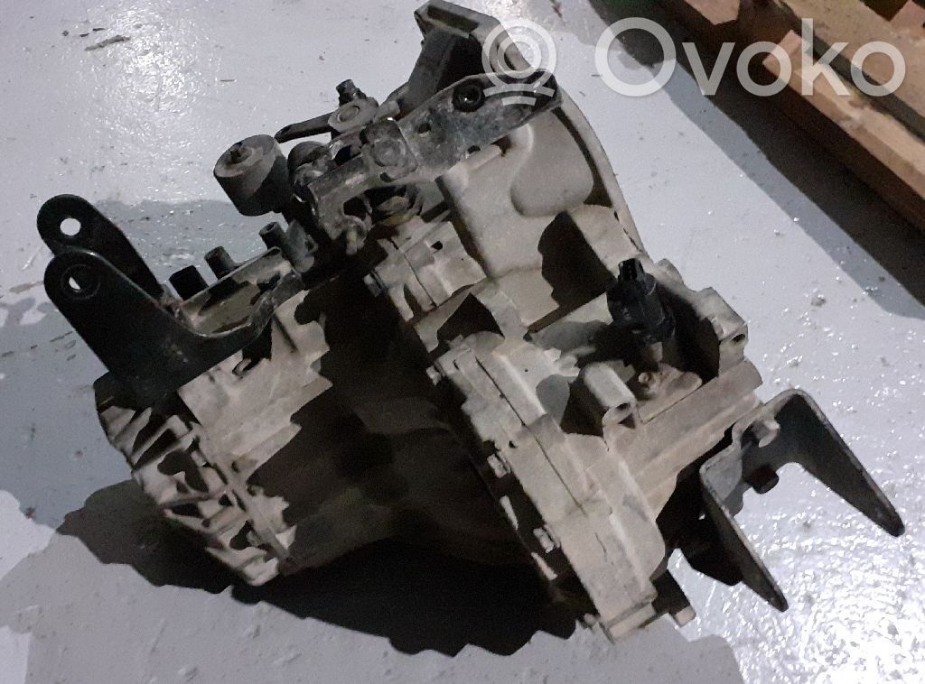 Hyundai Accent Cutie viteze manuală cu 5 trepte 