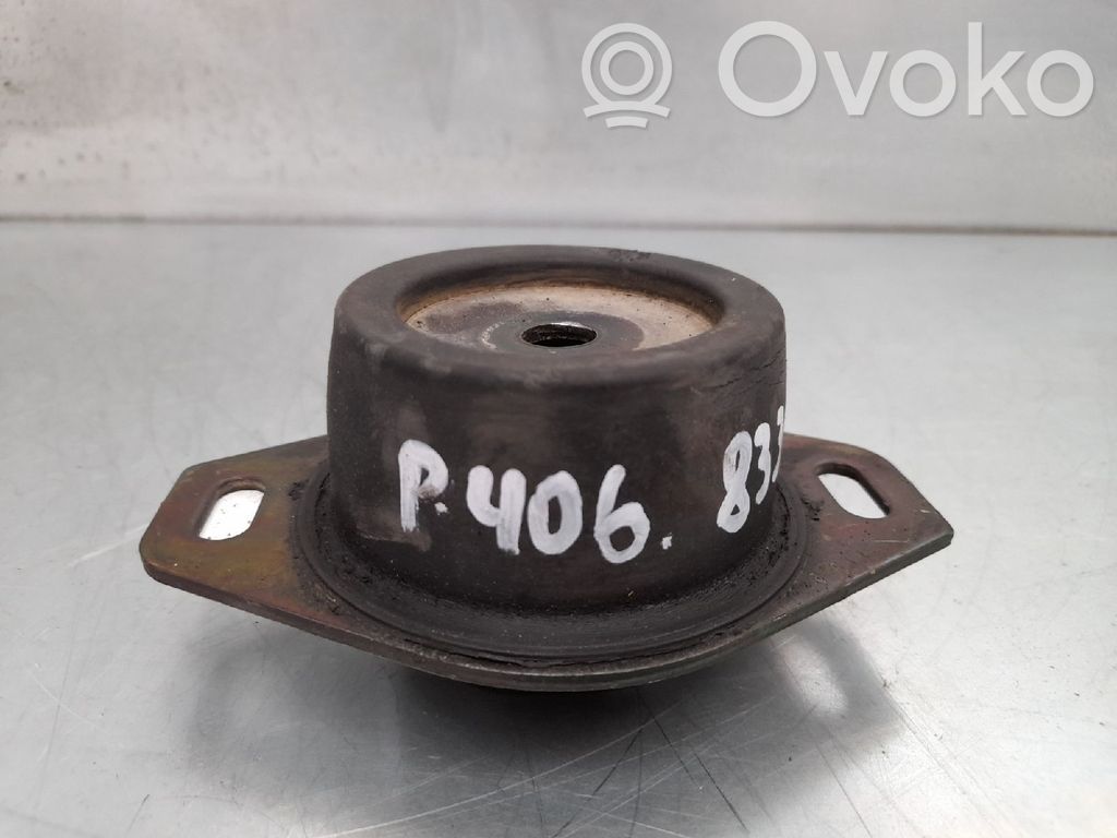 Engine mount bracket   9604338880