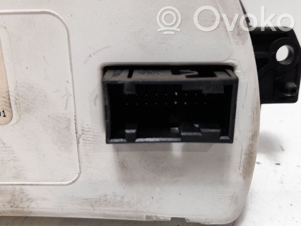 Citroen C3 Geschwindigkeitsmesser Cockpit 
