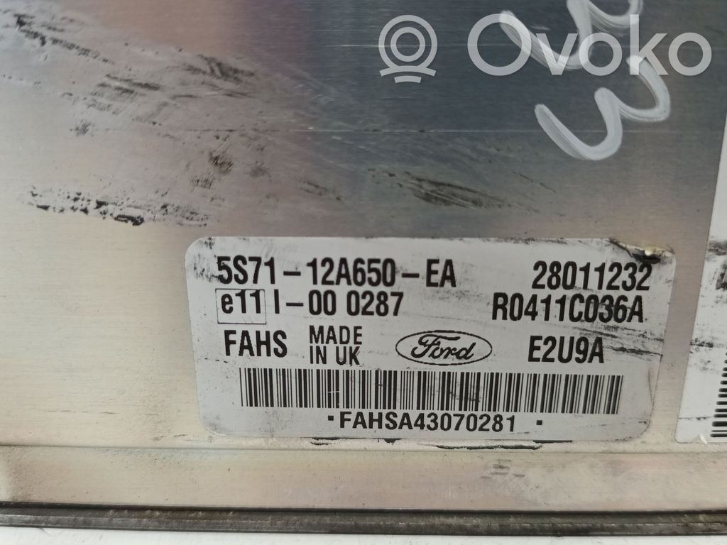 Unidad de control/módulo del motor   5S7112A650EA