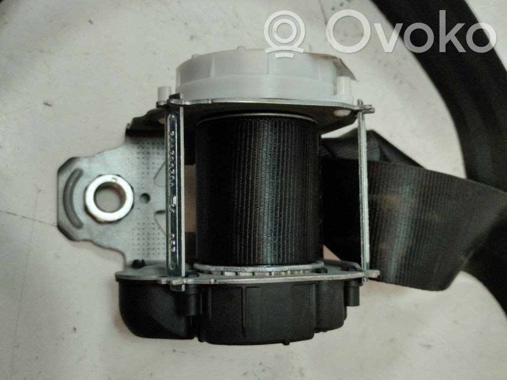 Volkswagen PASSAT B8 Cinturón trasero 