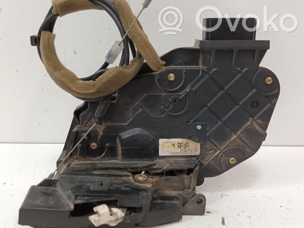 Mazda 3 I Front door lock 