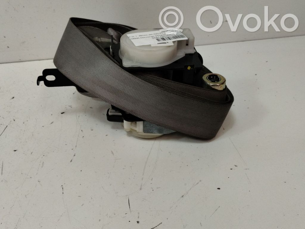 Cinturón delantero   888204D000