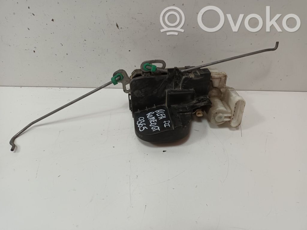 Alfa Romeo GT Etuoven lukko